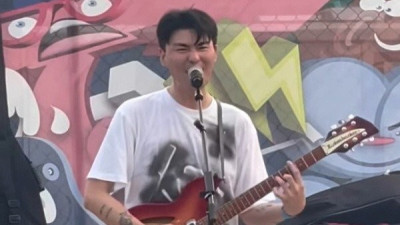 굿즈 이벤트에도 조리돌림 당하는 카더가든